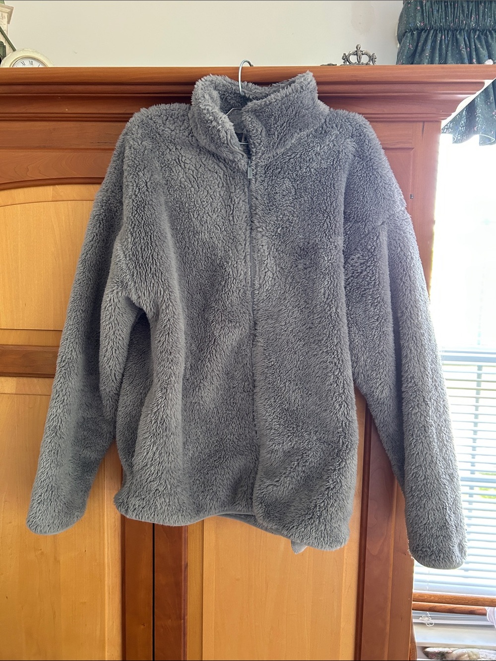PINK Victoria's Secret Gray Plush Half-Zip Pullover